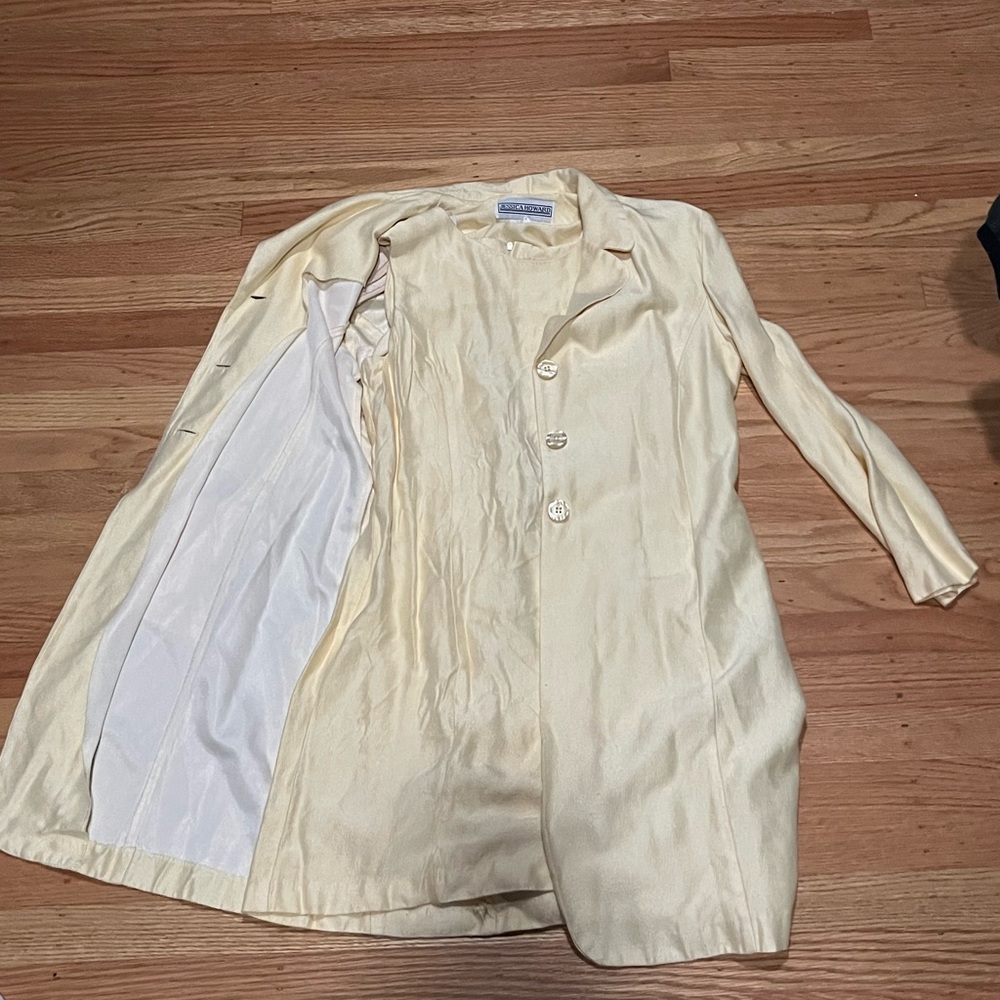 Vintage 2 piece dress and jacket set!
